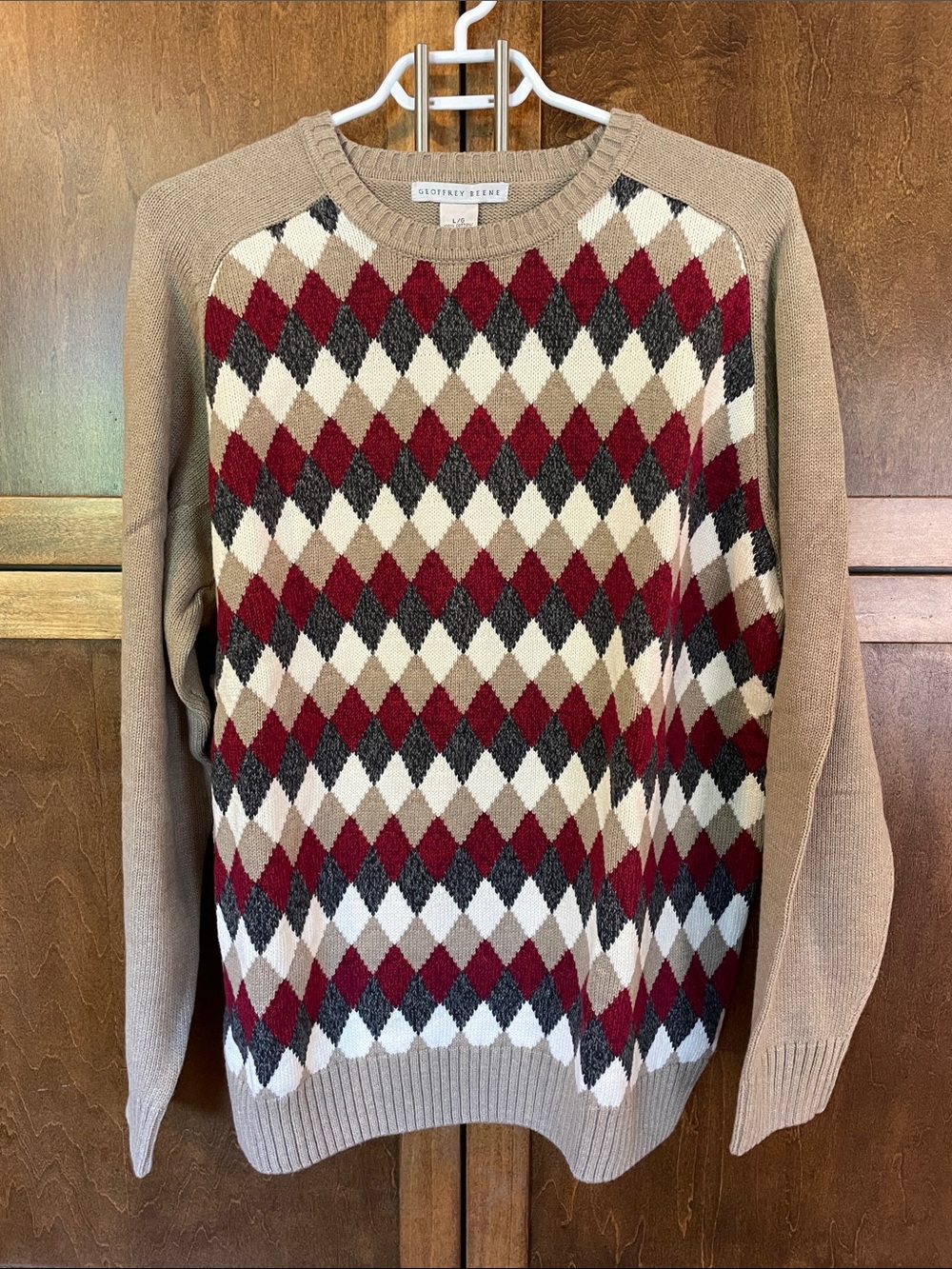 Geoffrey Beene Beige Argyle Crewneck Sweater with Red, Black & Cream Diamonds